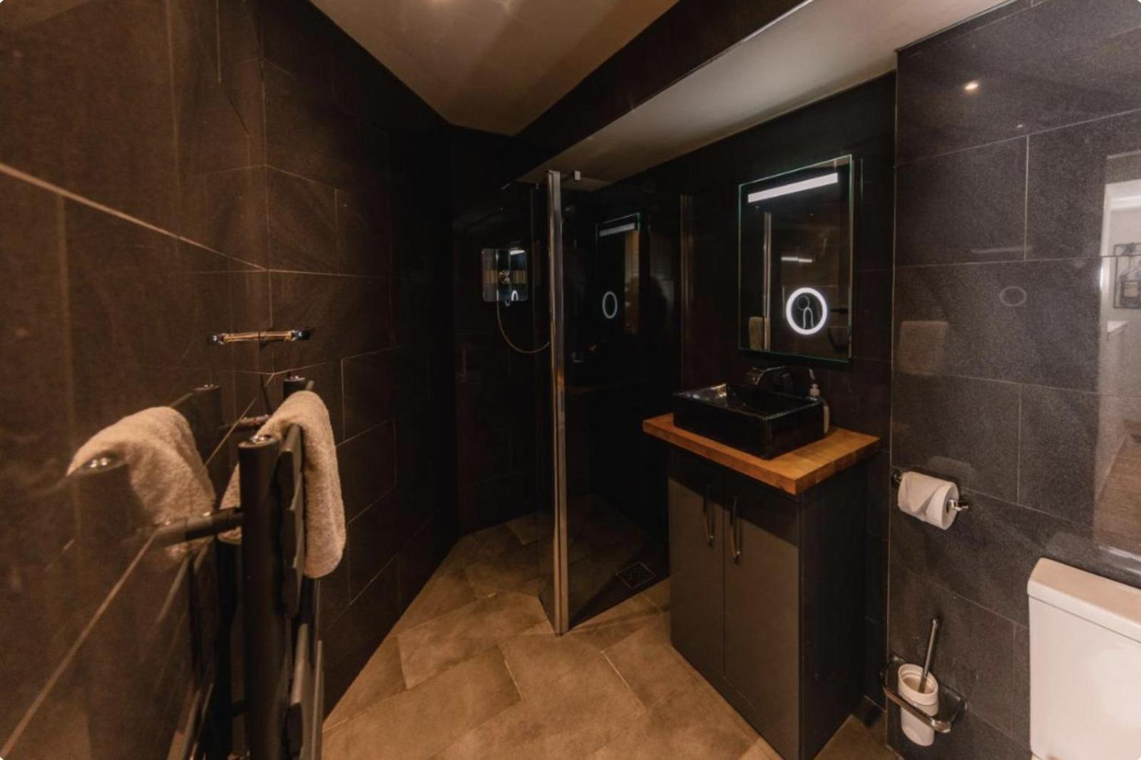 Superb Luxury Apartment By Canal - Central Edinburgh Kültér fotó